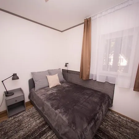 Szalamandra Vendeghaz Apartment *