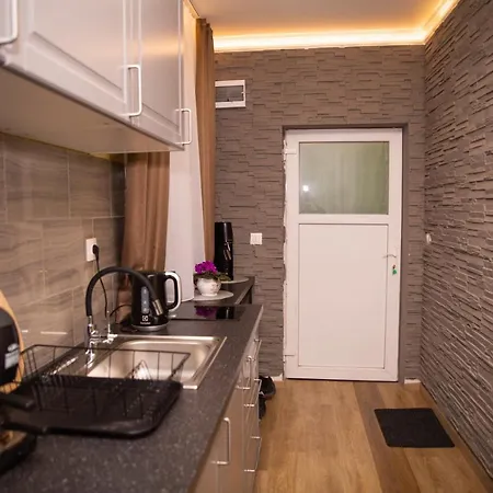 Szalamandra Vendeghaz Apartment Verőcemaros